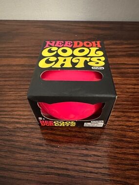 Needoh Cool Cats - Bright Pink
